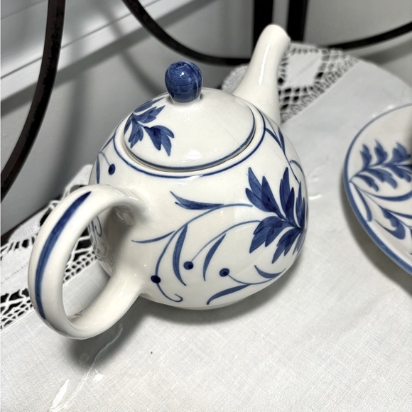 Petite Teapot & Cup/Saucer Set - Picture 4 of 14